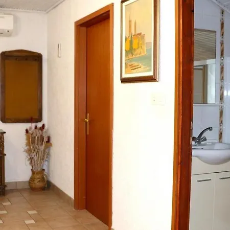 With Parking Space Barbat, Rab - 20080 Apartamento