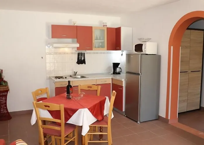 Apartment With Parking Space Barbat, Rab - 20080